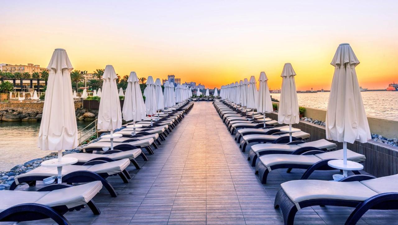 Vuni Palace Luxury Resort & Beach & Casino ไคริเนีย ภายนอก รูปภาพ